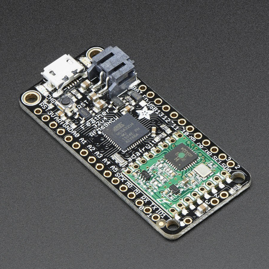 Adafruit Feather 32u4 RFM69HCW Packet Radio - 868 / 915 MHz - This is the Adafruit Feather 32u4 Radio (RFM69HCW) 900MHz - Adafruits take on a microcontroller packet radio transceiver with built in USB and battery charging. Its an Adafruit Feather 32u4 with a 900 MHz radio module cooked in!
